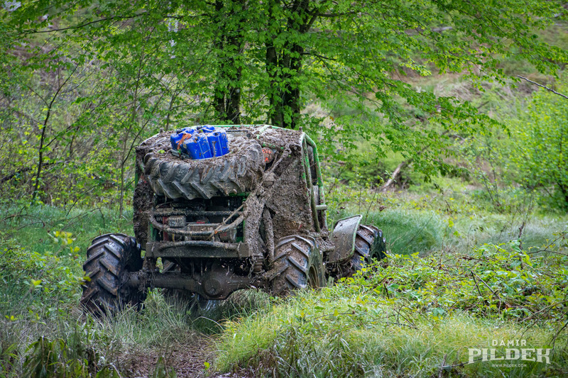 day1-04_tractor.jpg