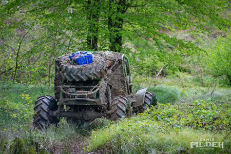 day1-04_tractor.jpg