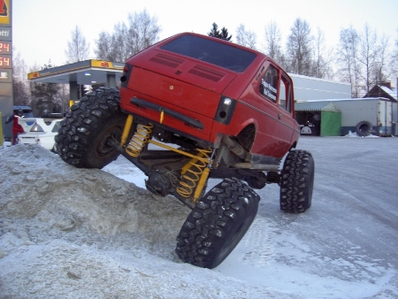 Racingrabbit-Fiude%20taka%20pieni.jpg