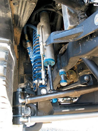 0812_4wd_15_z%2B1998_jeep_wrangler_desert_race_car%2Bcoilover_shocks.jpg