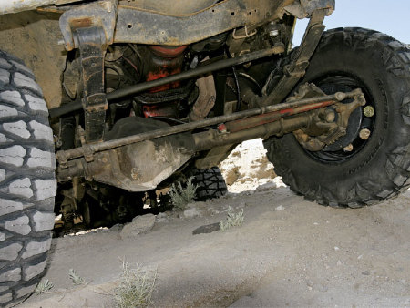 0810_4wd_04_z+1971_chevy_blazer_k5+dana_60_front_axle.jpg